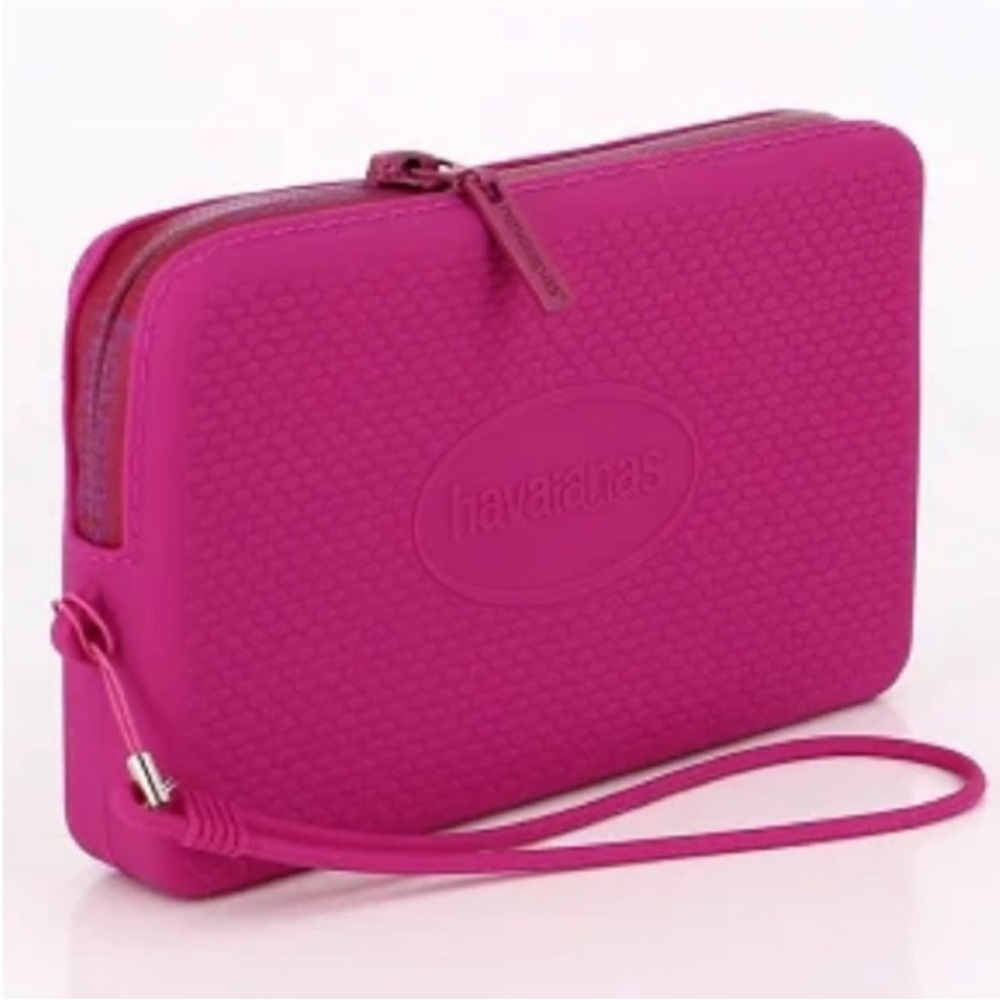 Havaianas Fuchsia Wristlet Clutch